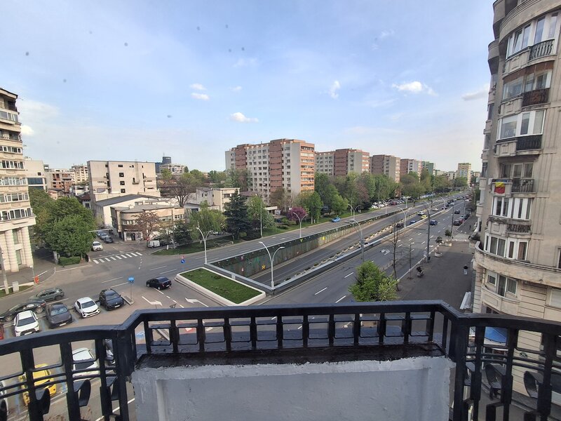 Piata Unirii, Horoscop, Ultracentral.