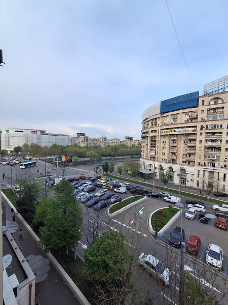 Piata Unirii, Horoscop, Ultracentral.