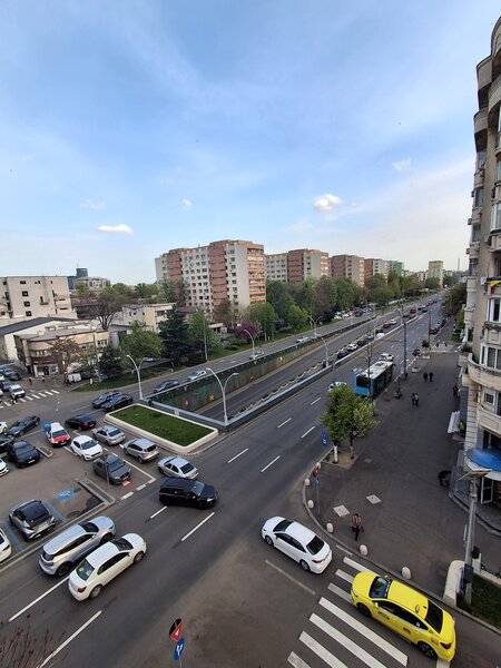 Piata Unirii, Horoscop, Ultracentral.